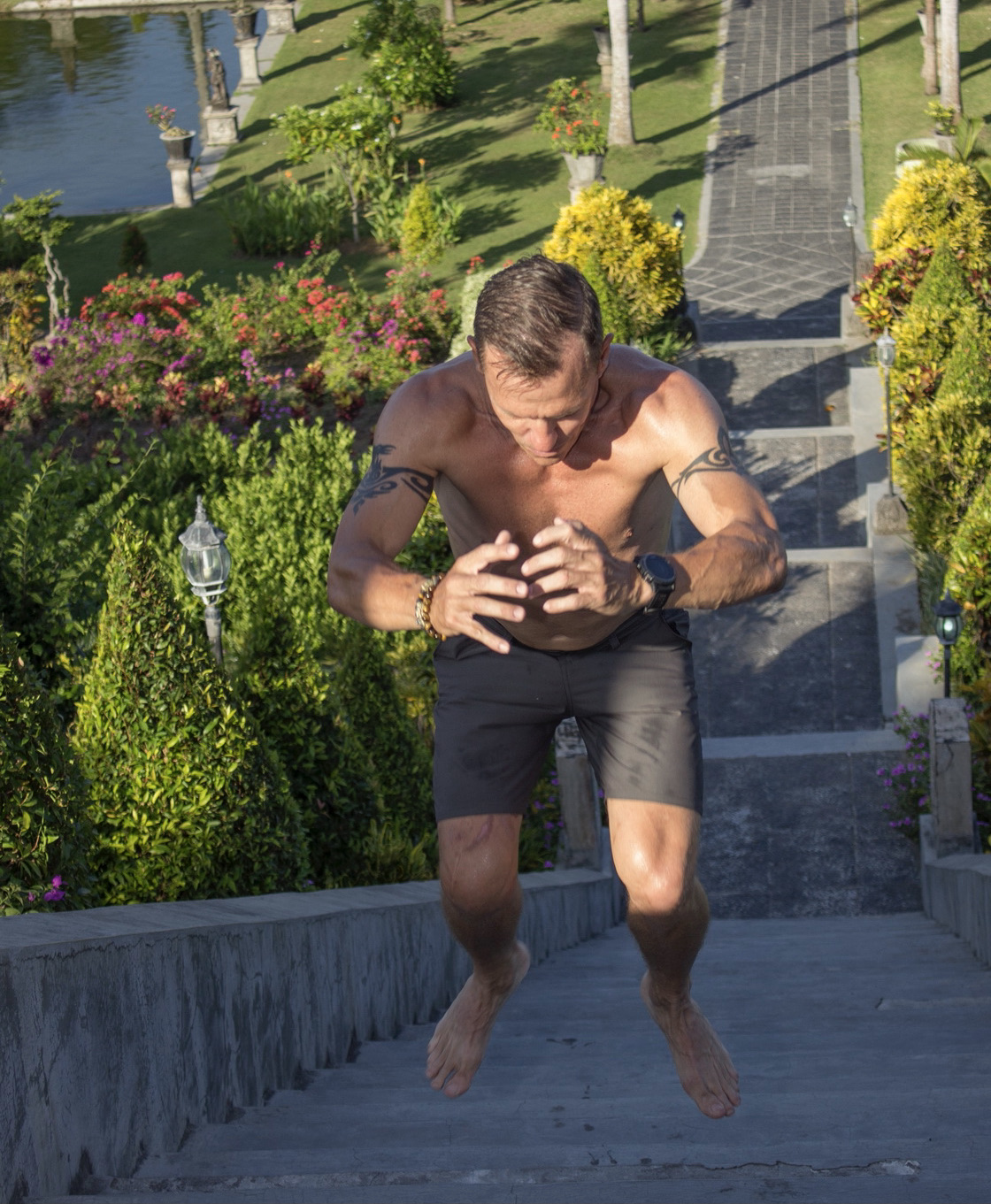 Love The Stairs to Blast Your Body-Fat and Become a Lean Muscle Machine