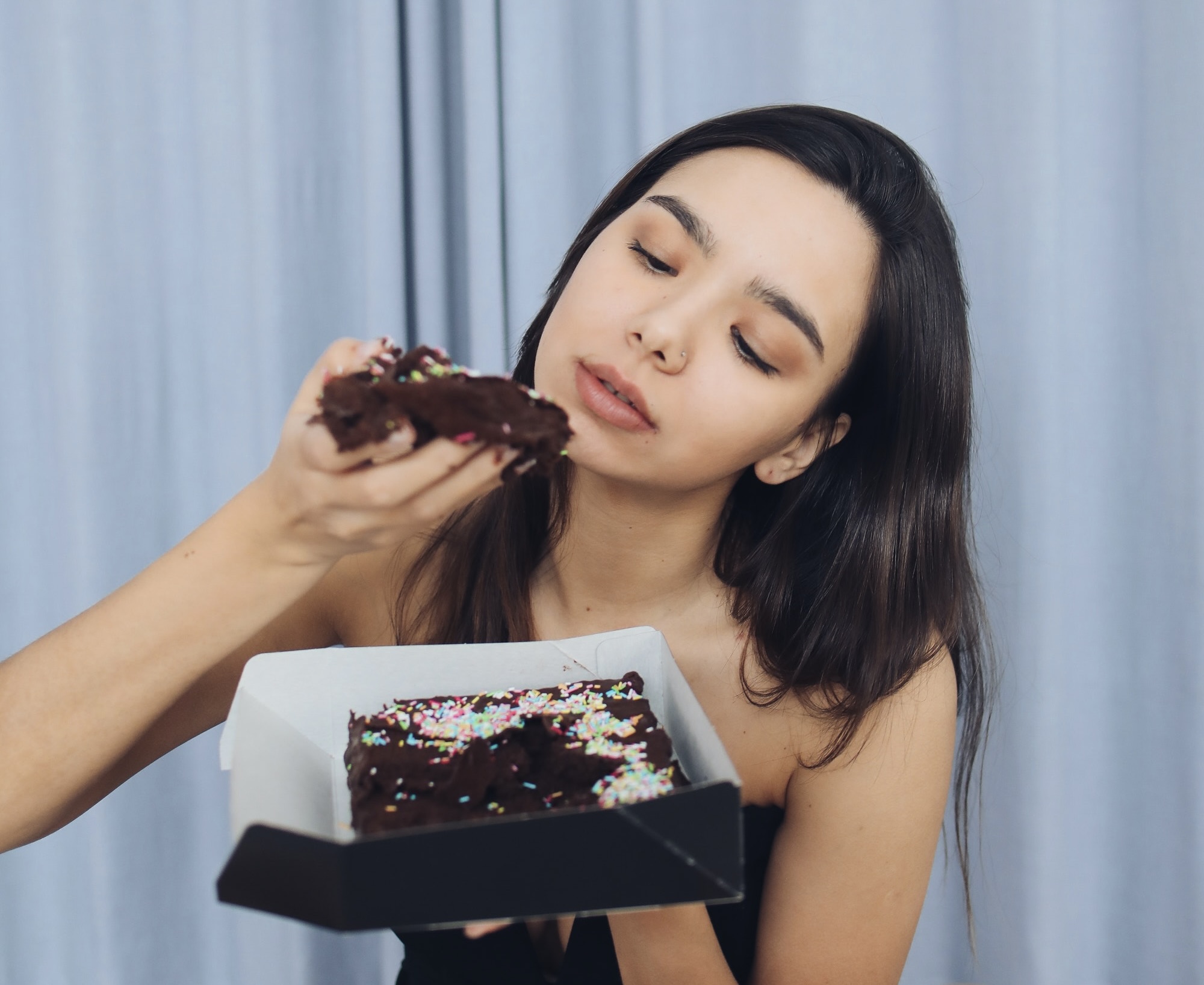 Loving the cake and sugar!