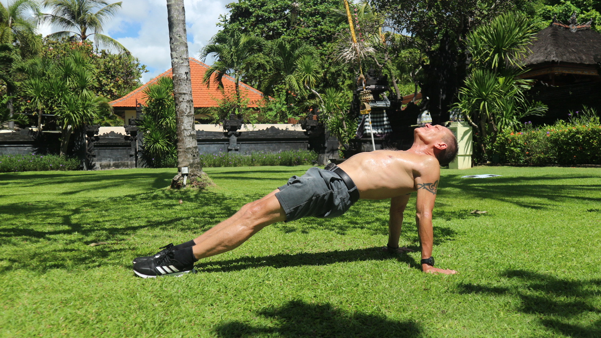 Weight Loss is easy if you eat real food and excercise properly! Photo by rob Hourmont